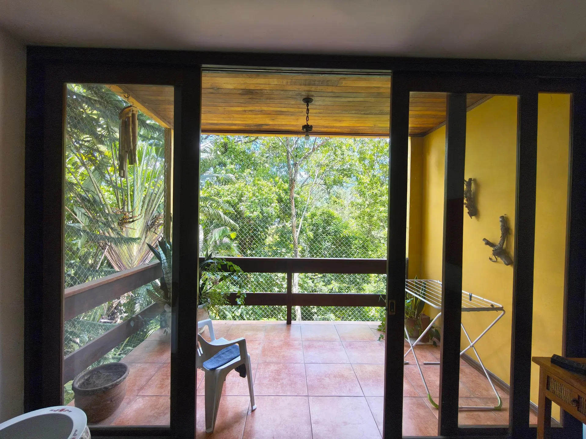 Furnished house with 3 bedrooms and enclosed balcony — photo 22