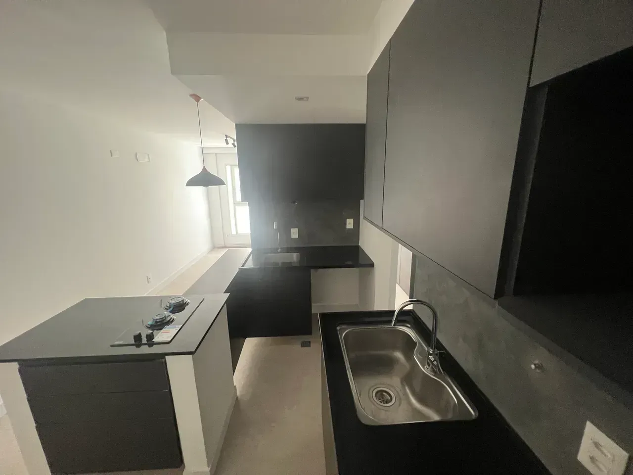 1-bedroom apartment with open-plan gas kitchen — photo 9