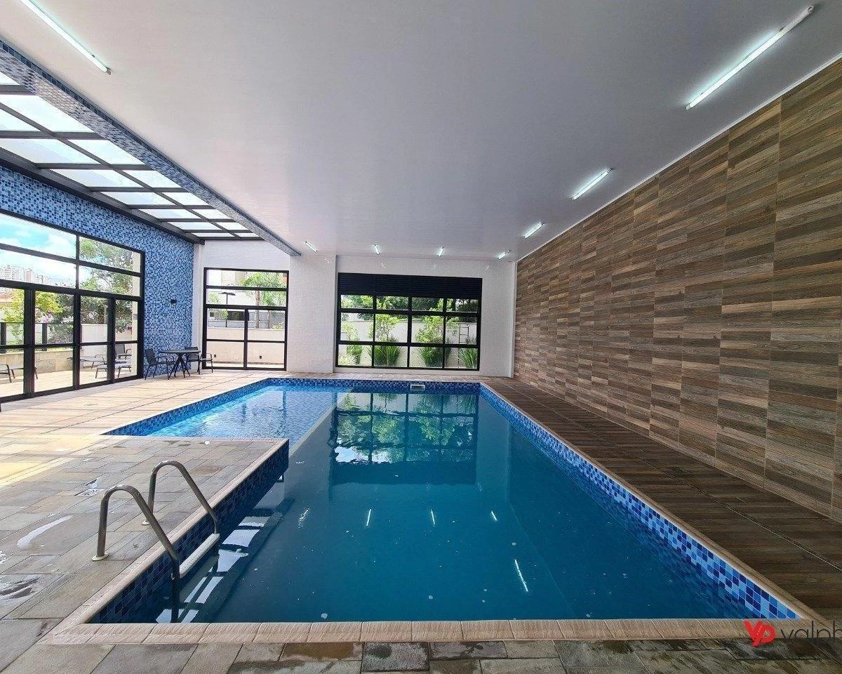 2-bedroom apartment in a building with a gym — photo 21