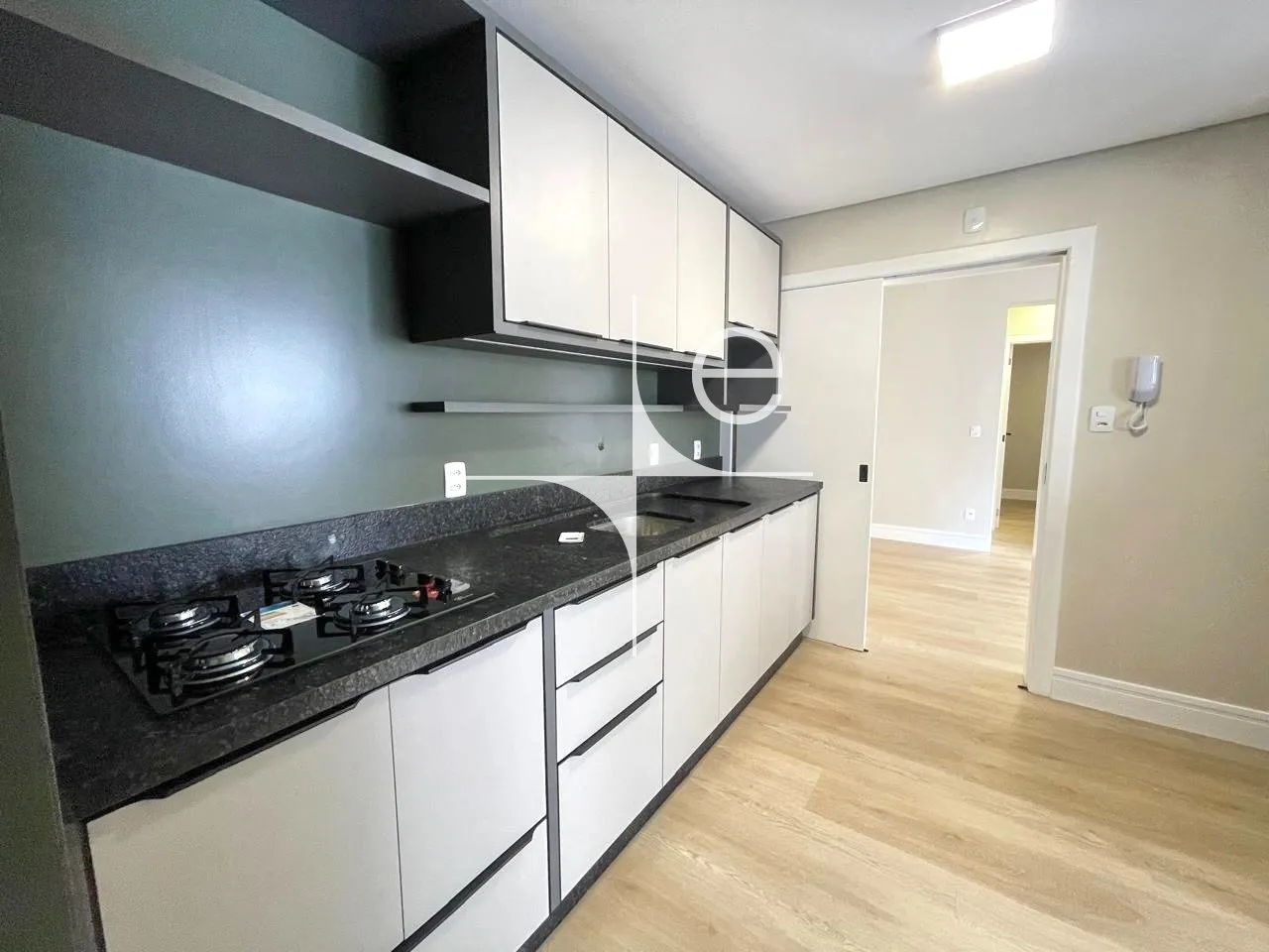 2-bedroom apartment with a home office — photo 12
