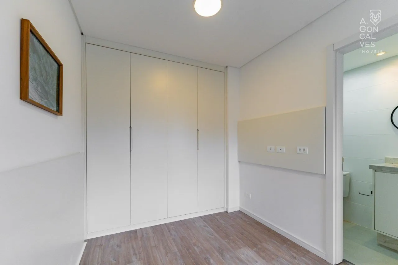 Furnished apartment, 51 m², with floor-to-ceiling windows — photo 16