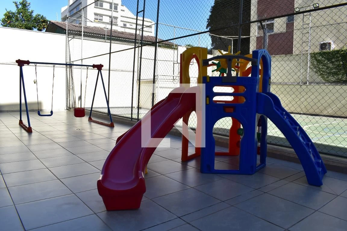 3-bedroom apartment with a washing machine in Curitiba — photo 11