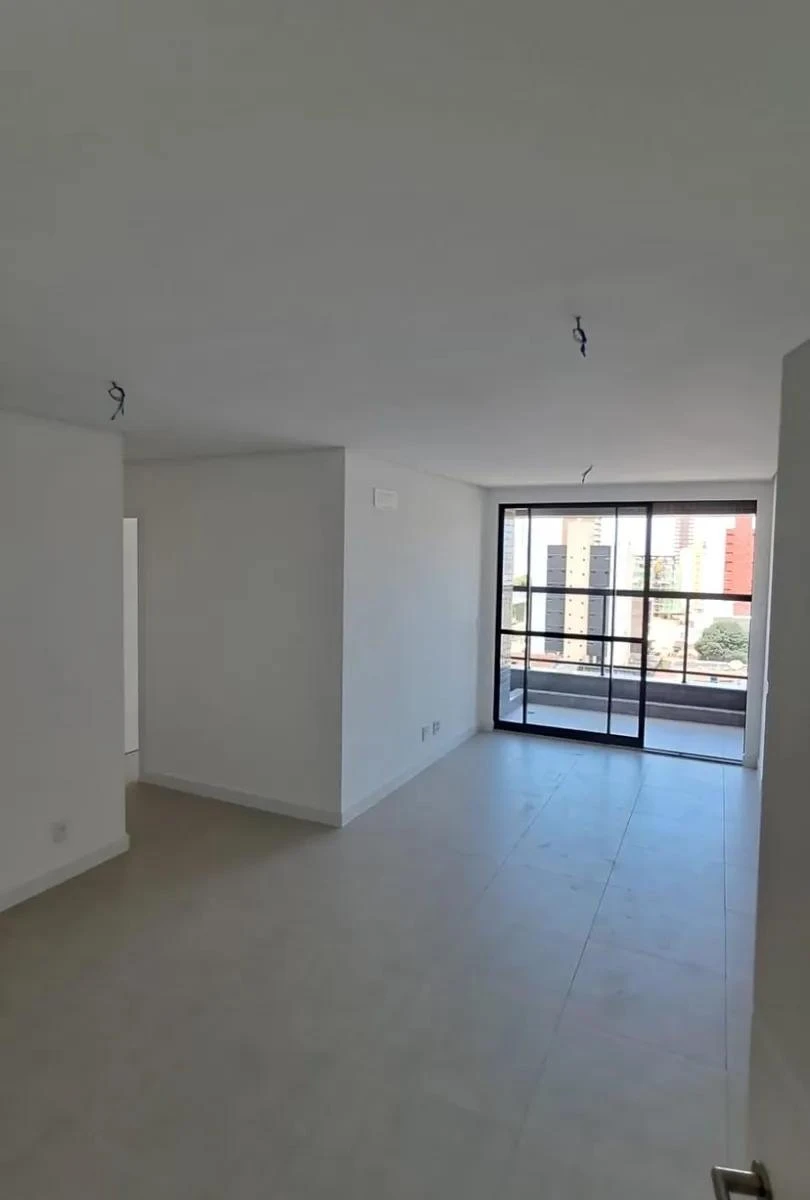 3-bedroom apartment with floor-to-ceiling windows — photo 17