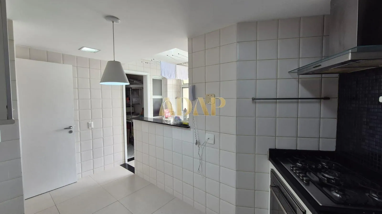 Камін та 3 спальні: квартира 123 м² — photo 12