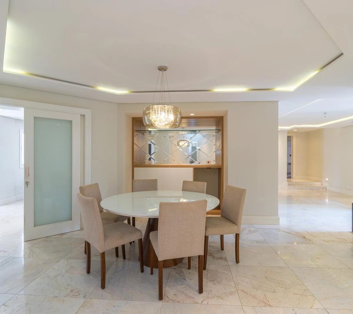 Home office in a 5-bedroom apartment, 441 m² — photo 18