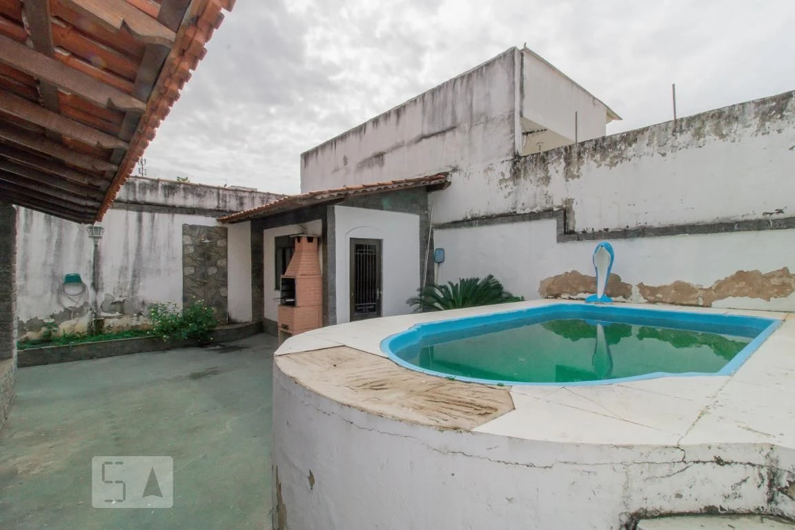 Rental house with 4 bedrooms and a private garden — photo 70