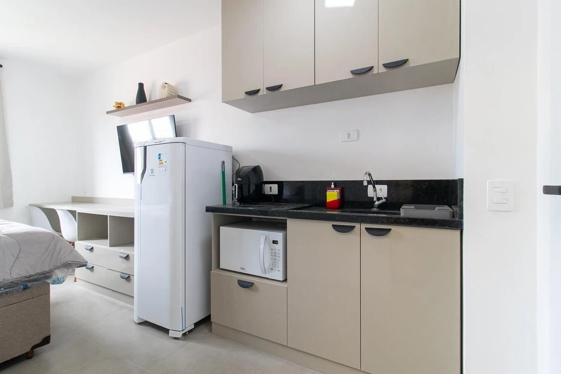 Furnished studio in a building with a gym — photo 22