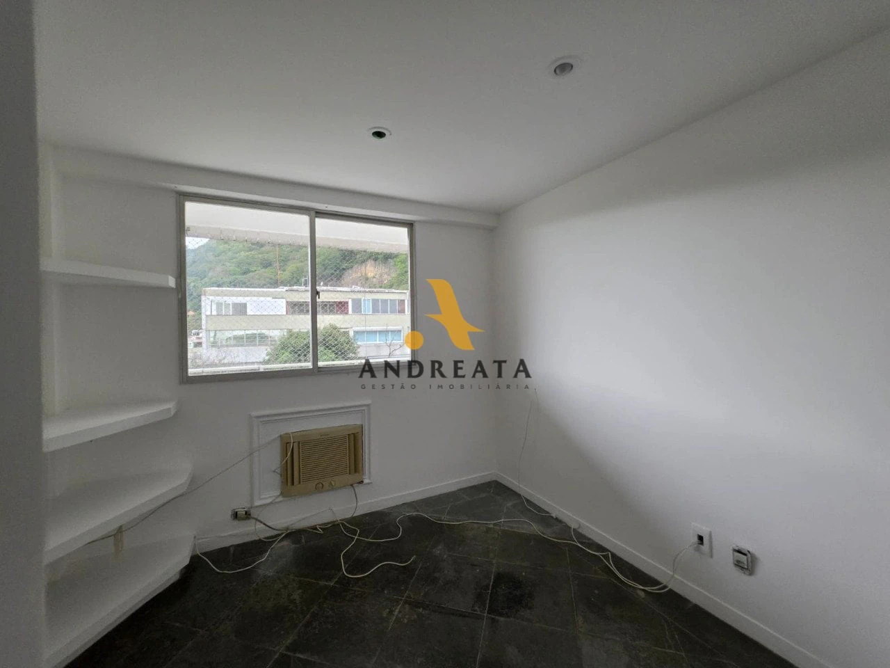 2-bedroom apartment with laundry area and 109 m² — photo 6
