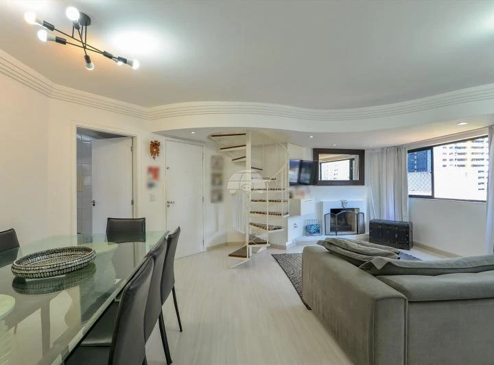 213 m² apartment with 3 bedrooms and 2 bathrooms — photo 5