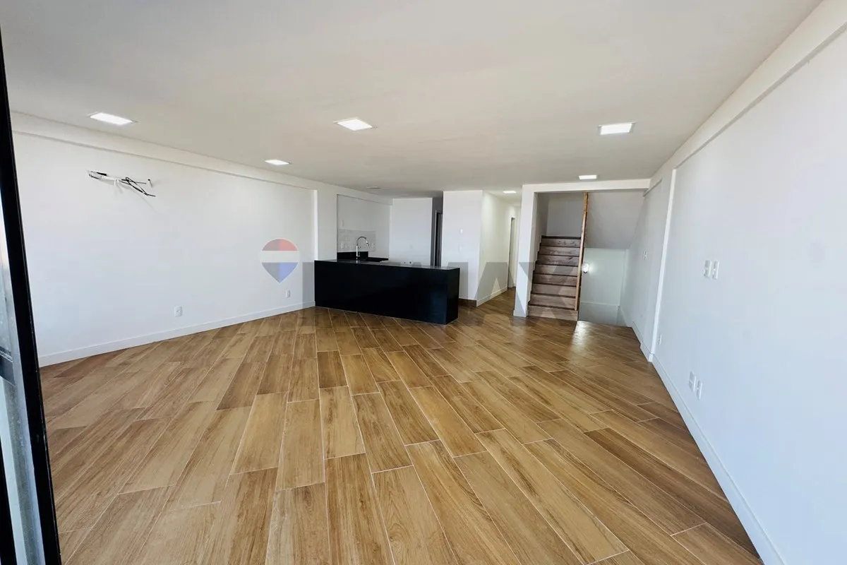 Casa, 319 m², com banheira
