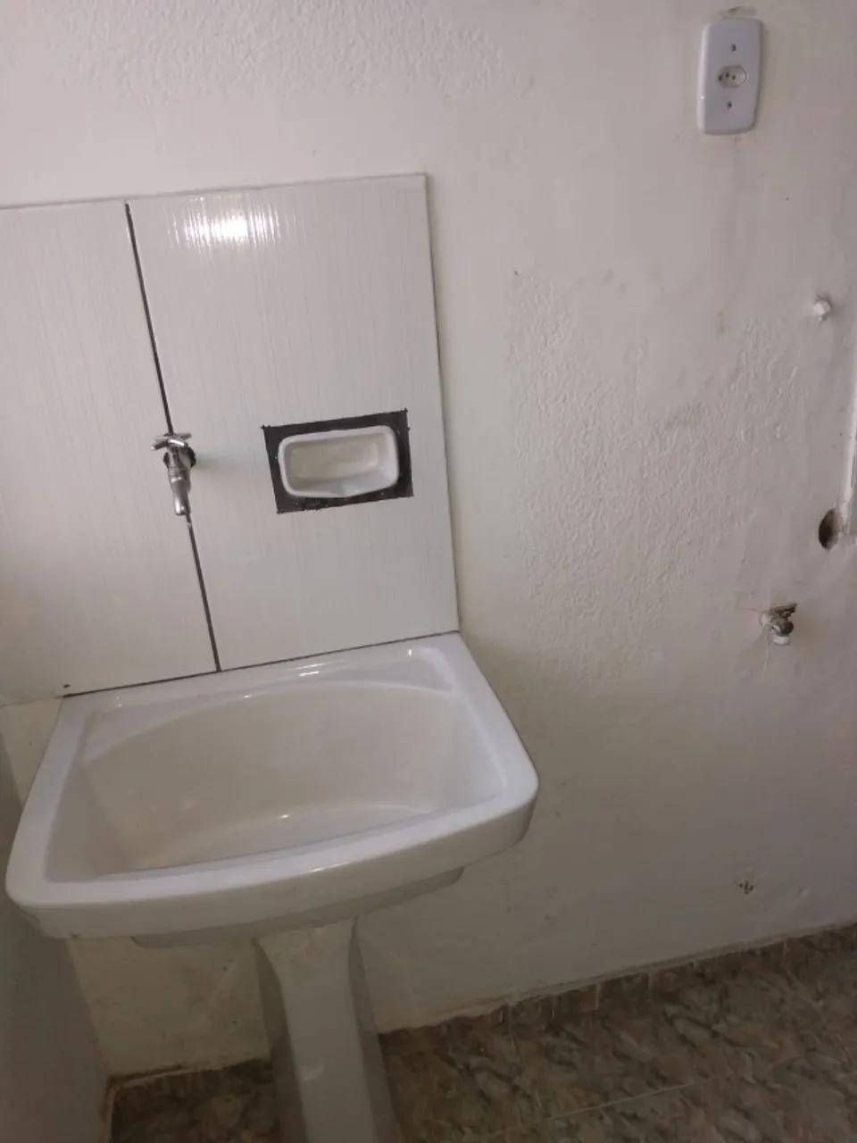 2-bedroom apartment in a building with a pool — photo 19