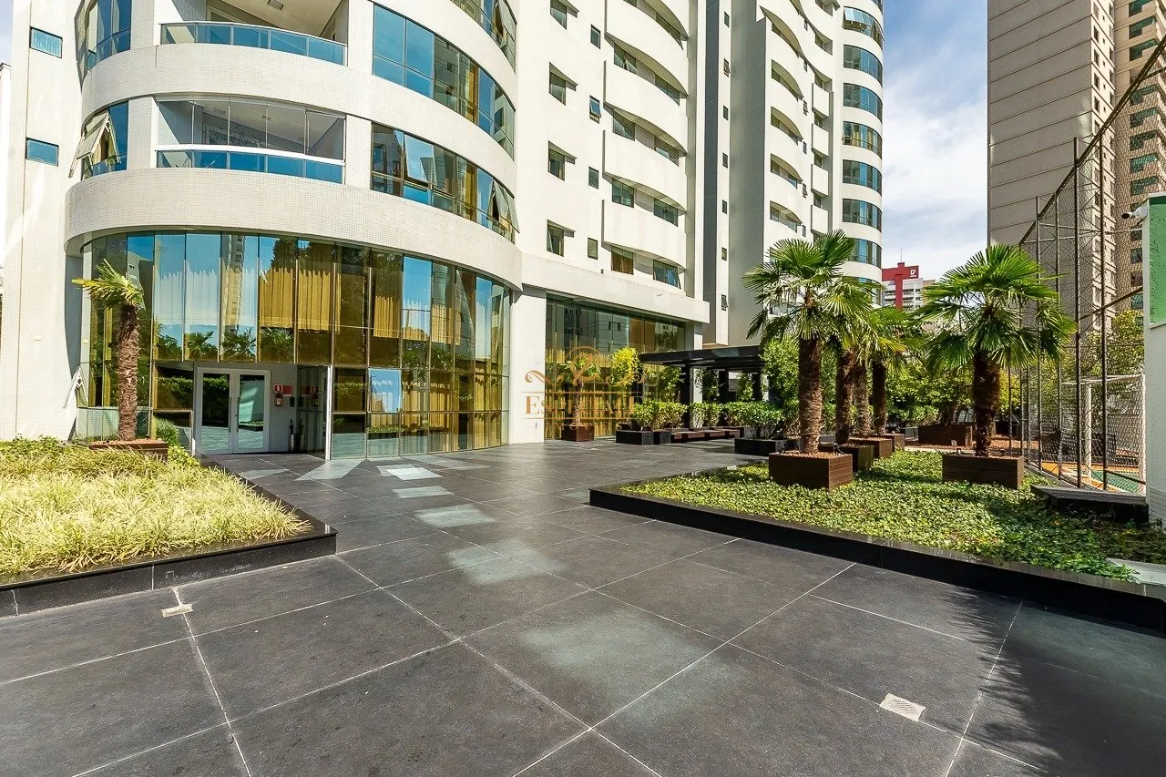 4-bedroom apartment with 2 suites, 331 m² — photo 44