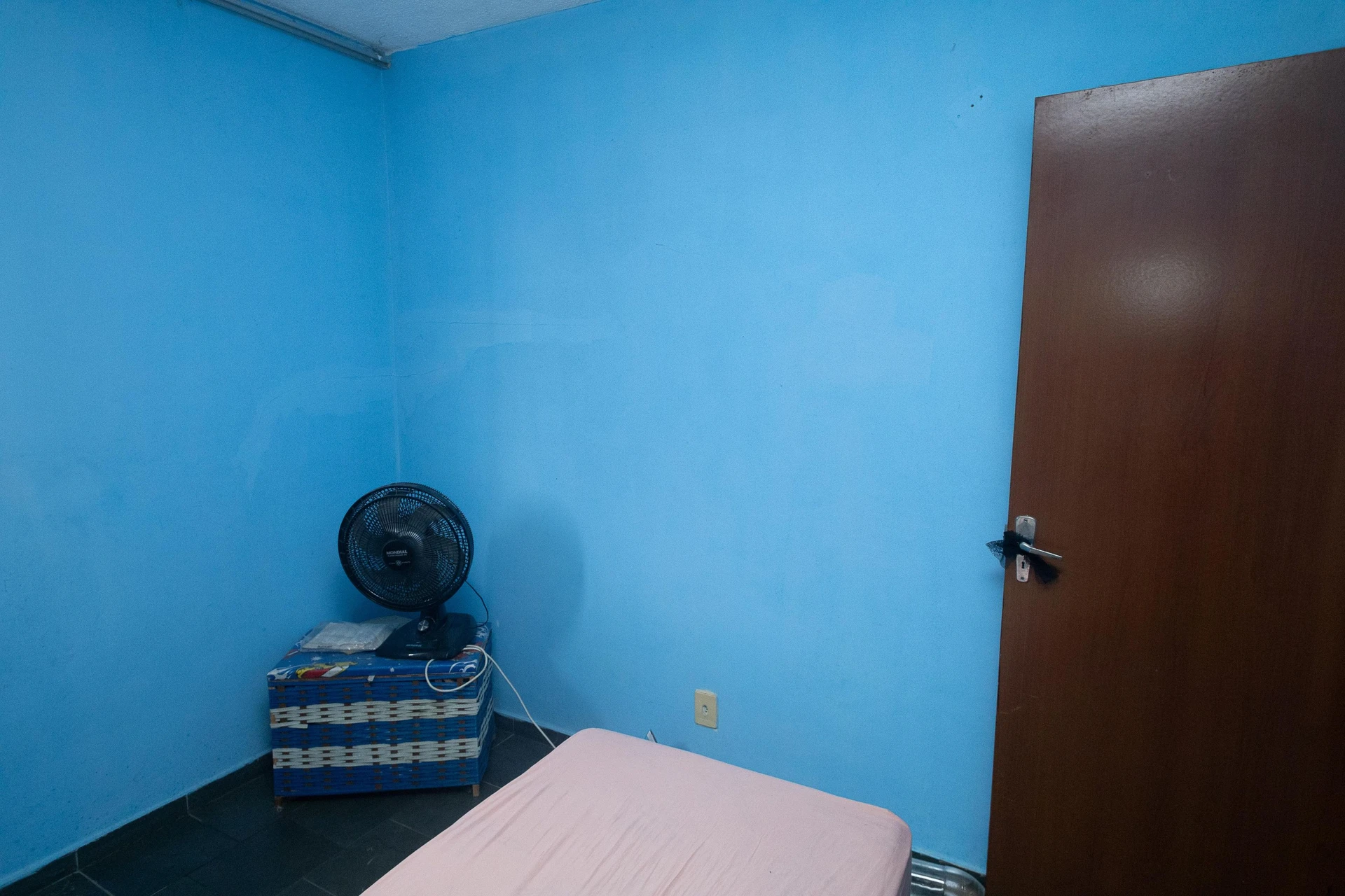 Apartamento amueblado con 2 dormitorios y jardín privado — photo 16