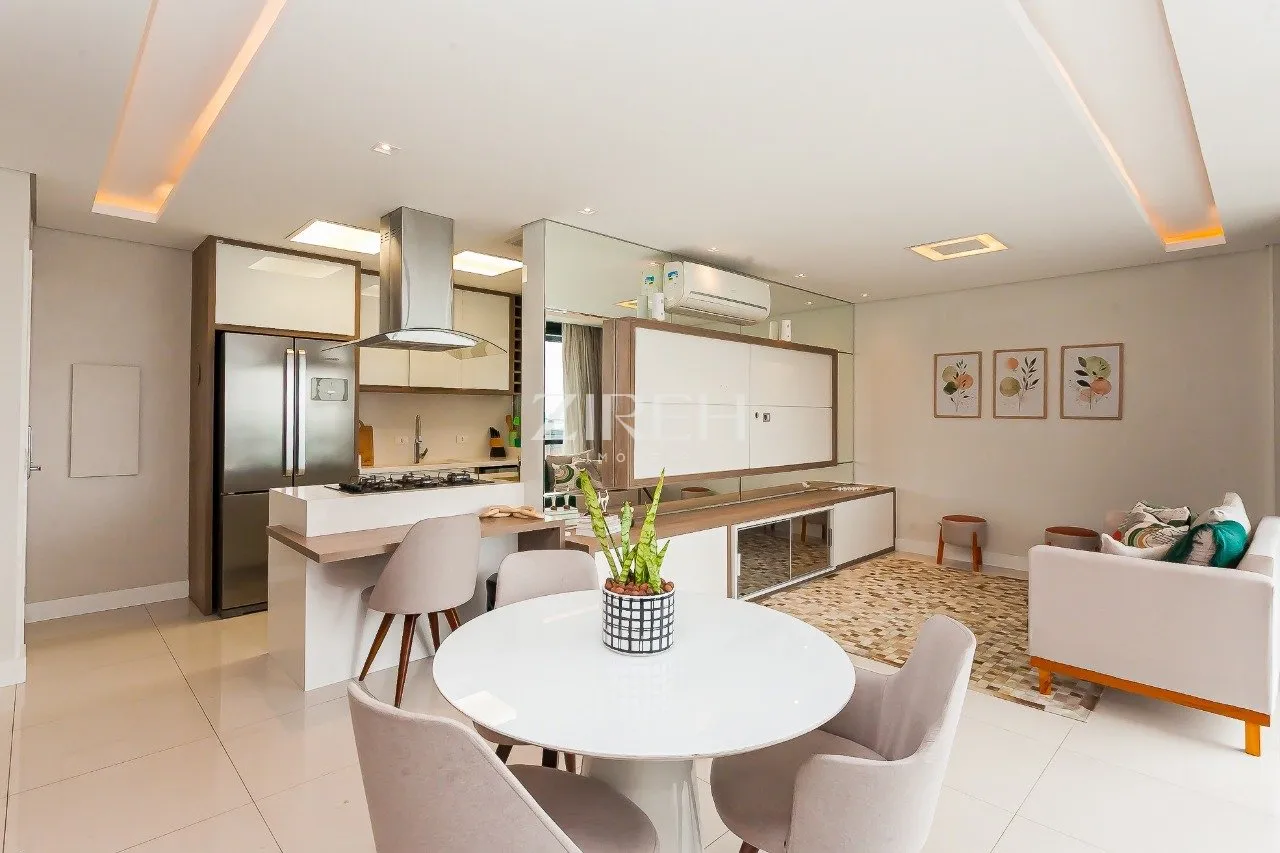 3-bedroom apartment in a building with a gym