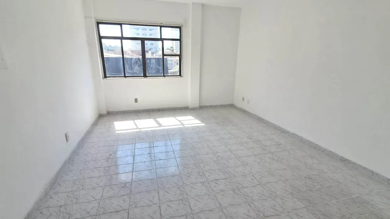 35 m² studio on the 2nd floor, no parking — photo 6