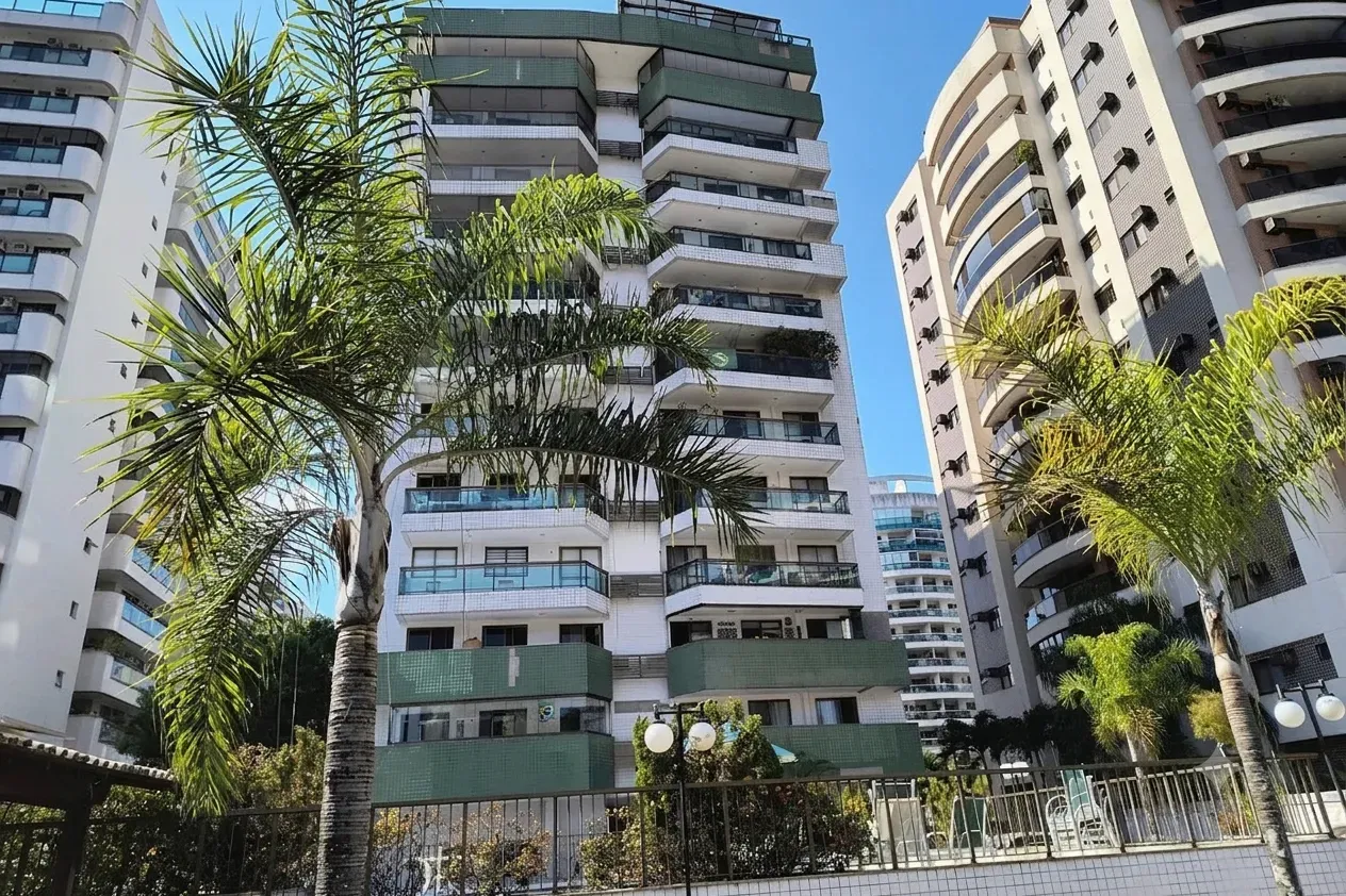 3-bedroom apartment with 2 bathrooms and 1 parking space — photo 35