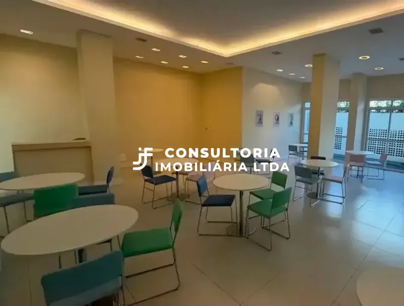 Unfurnished apartment with air conditioning and 3 bedrooms — photo 49