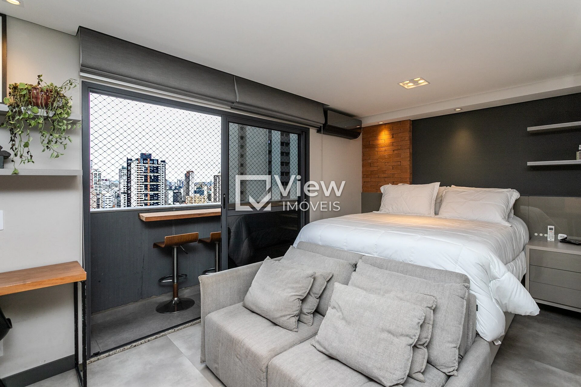 Furnished studio, 35 m², with floor-to-ceiling windows — photo 8