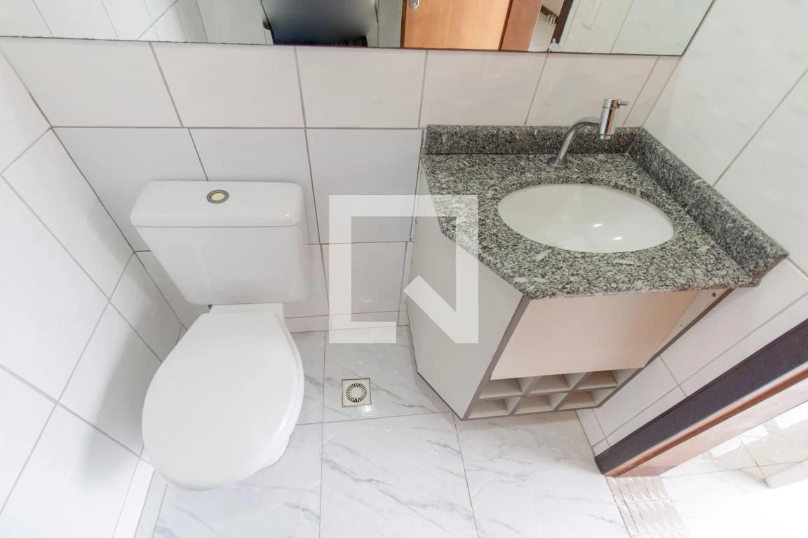 3-bedroom house with a private pool in Curitiba — photo 45