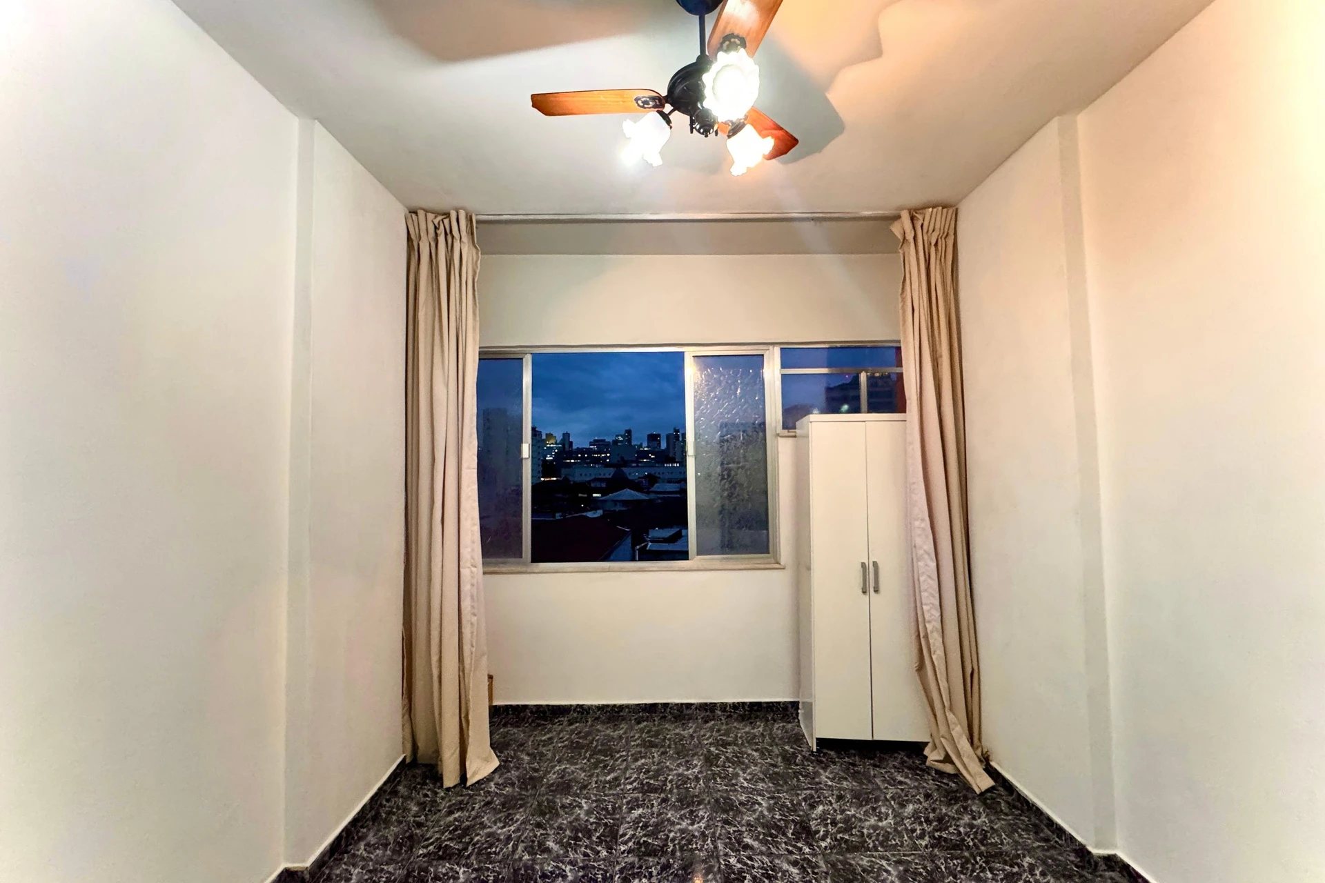Apartamento de 1 quarto com cozinha fechada a gás — photo 11