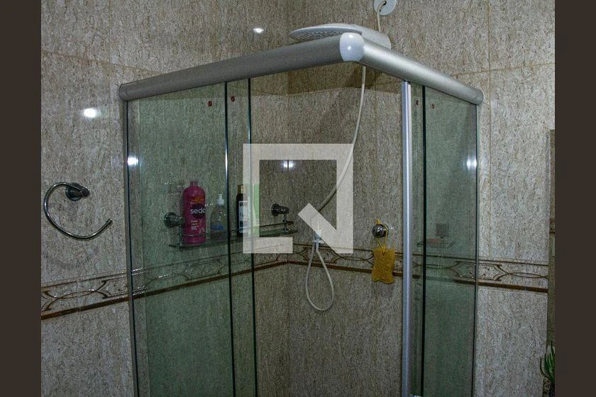 Casa de 4 dormitorios con espacio de home office — photo 14