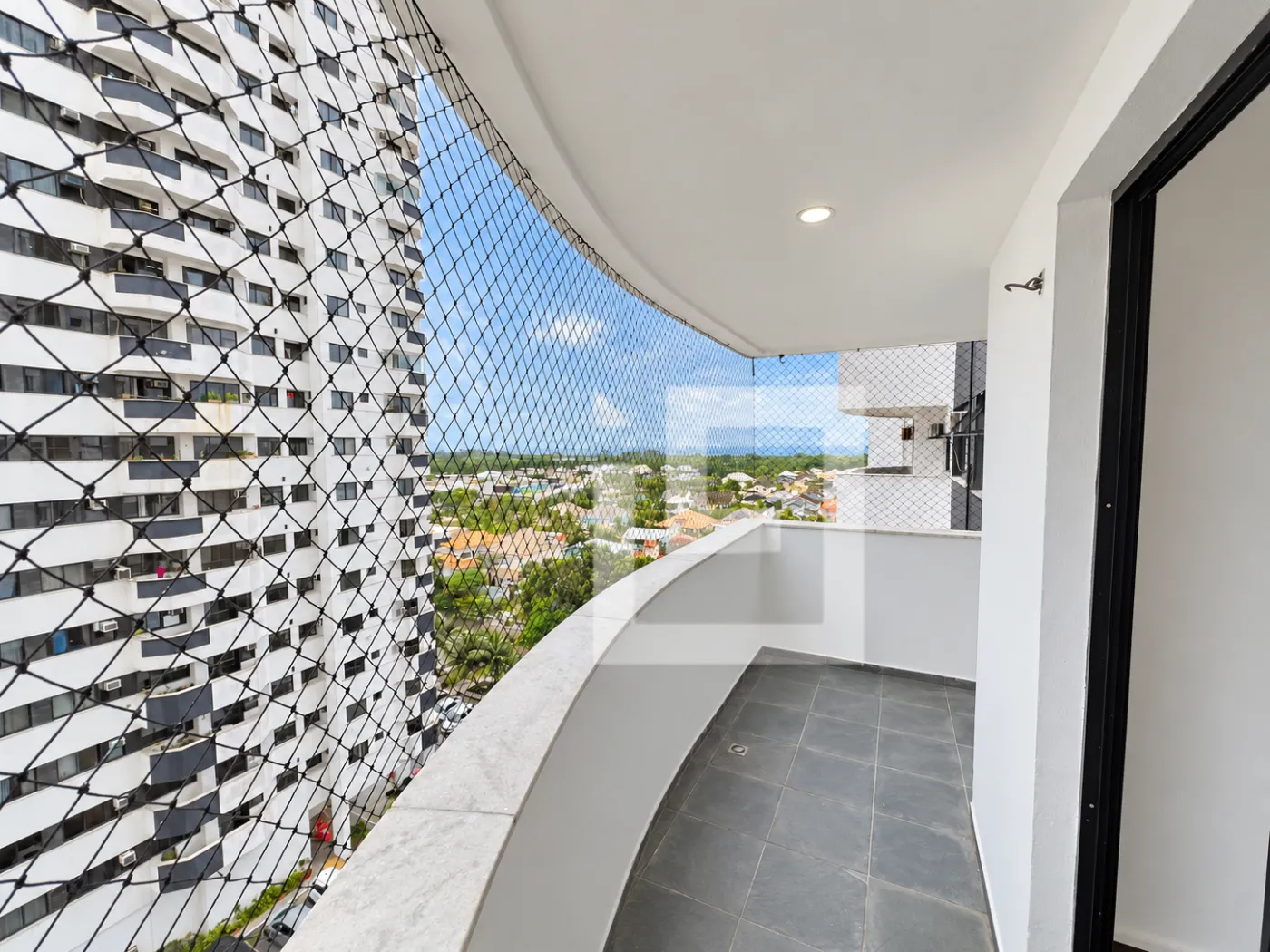 72 m² apartment with a home office and a washing machine — photo 7
