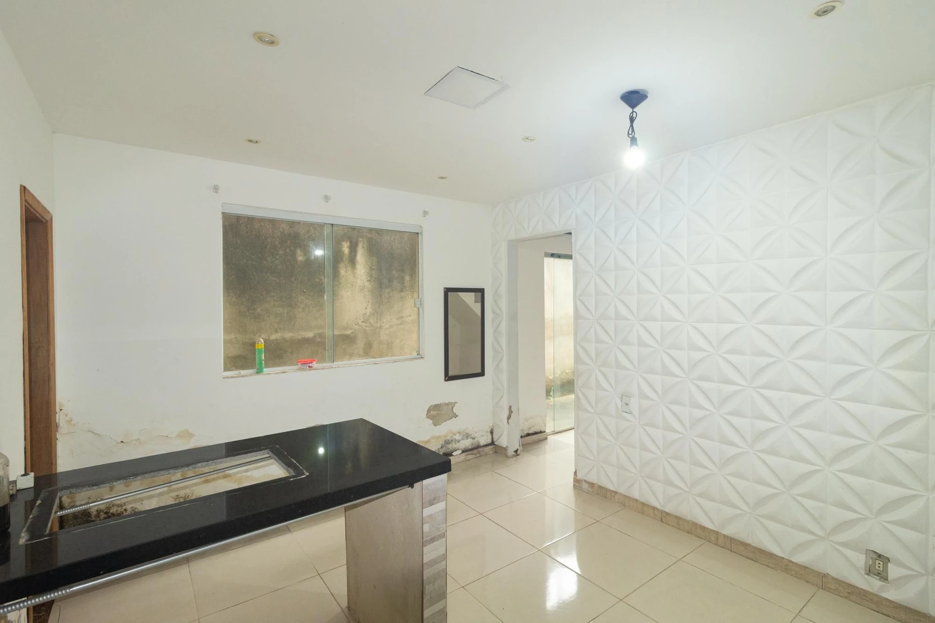 Rental house with 3 bedrooms and a private garden — photo 2