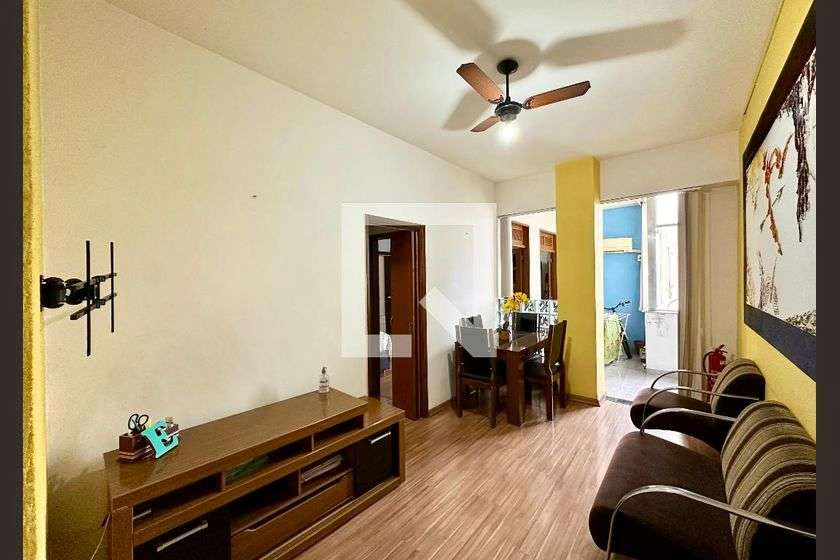 Furnished 2-bedroom apartment with 67 m² and 1 bath