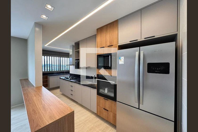 Rental apartment with 3 en-suite bedrooms and 130 m² — photo 13