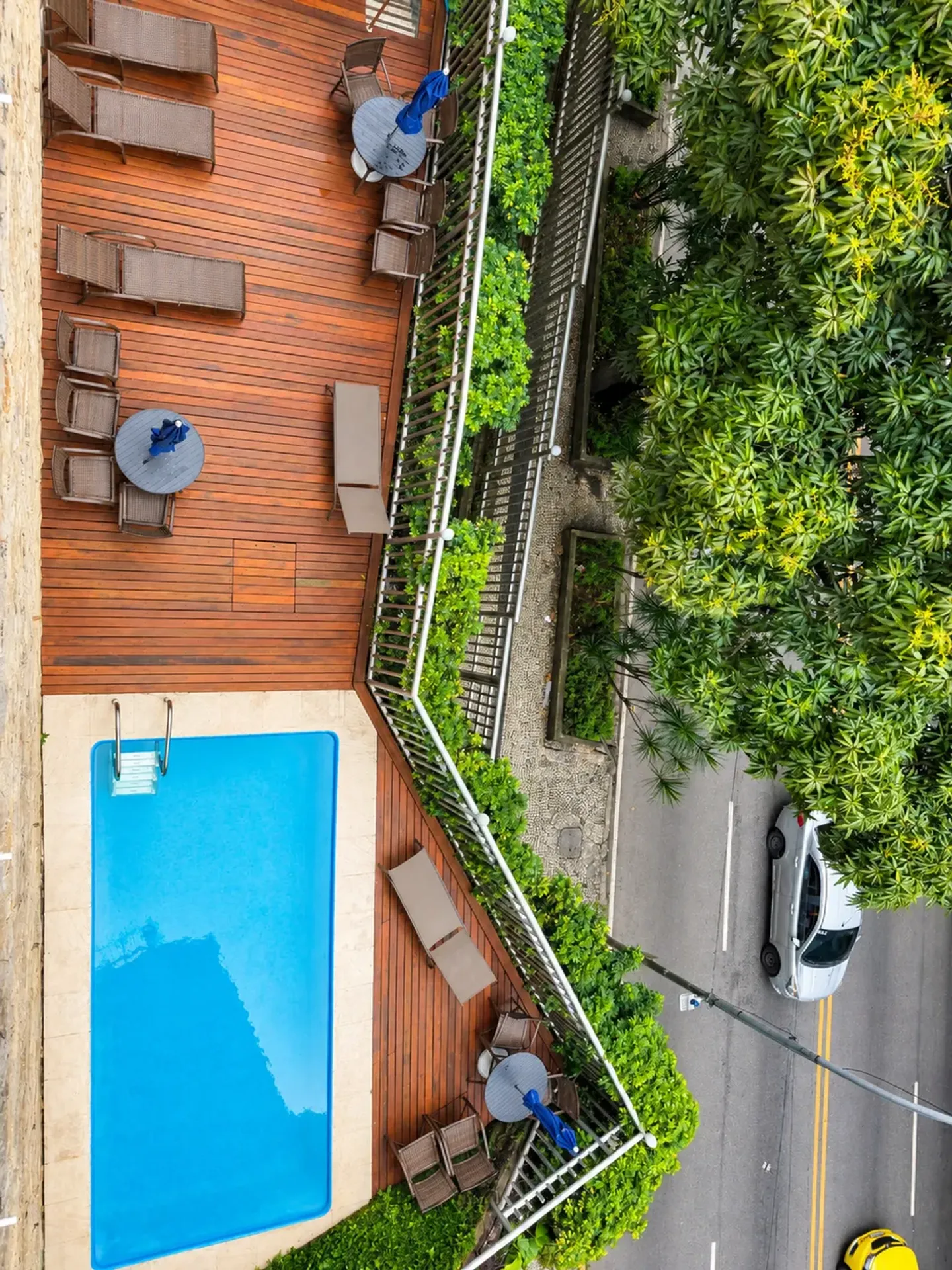Apartment, 92 m², with a water view — photo 2