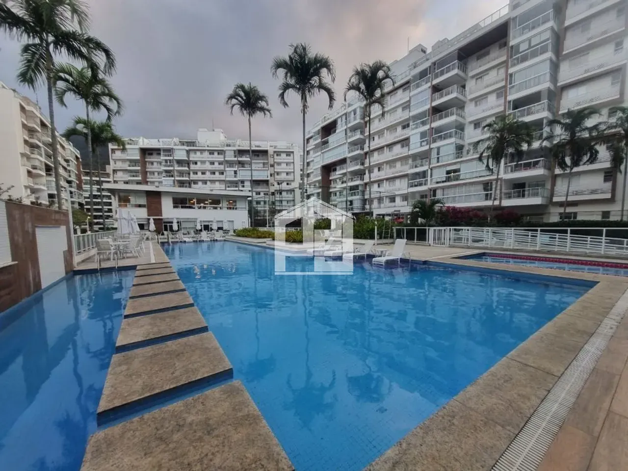 Apartment, 69 m², with a jacuzzi — photo 28