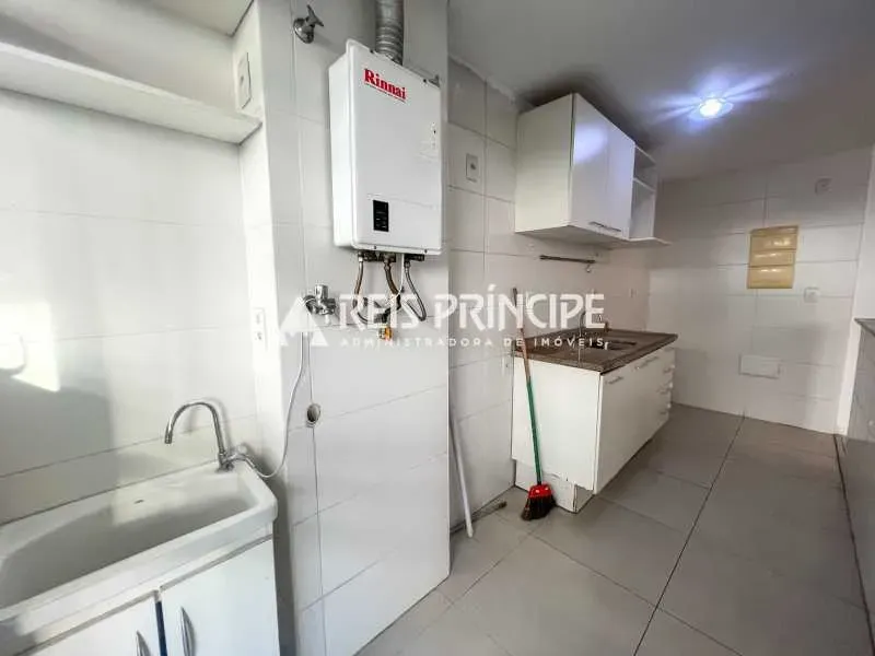 92 m² apartment with 3 bedrooms and a pool in the building — photo 4