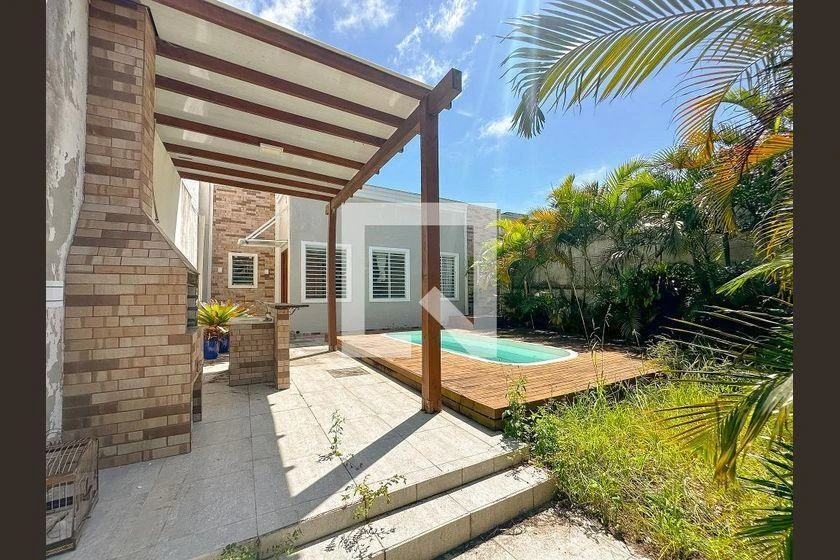 Casa de 2 dormitorios, 1 con baño propio, 300 m² — photo 41