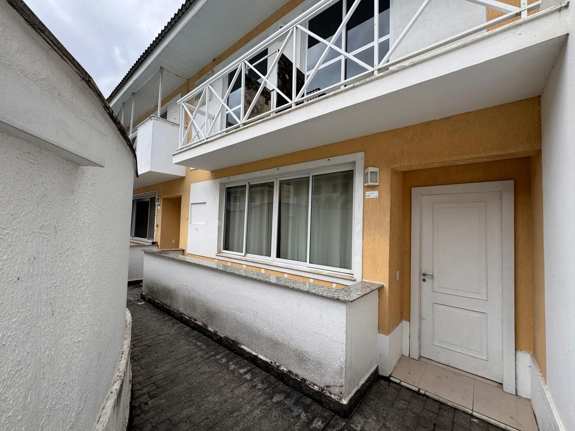 4-bedroom apartment with balcony and private BBQ grill — photo 40