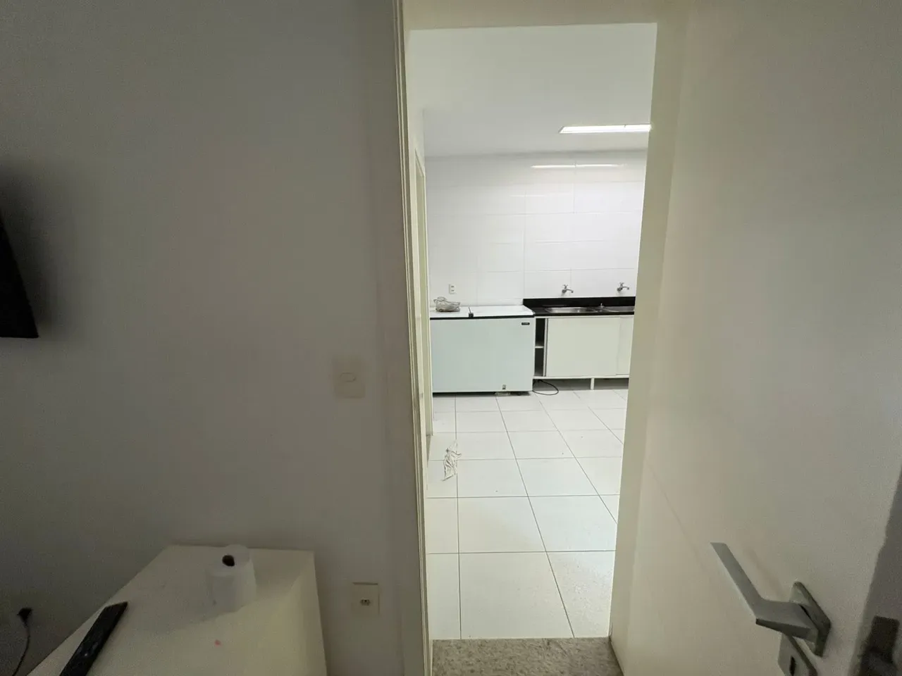 Furnished 6-suite house with 640 m² and 4 parking — photo 54