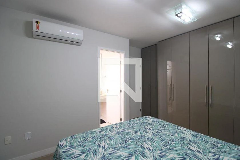Furnished apartment, 115 m², with a grill on the balcony — photo 34