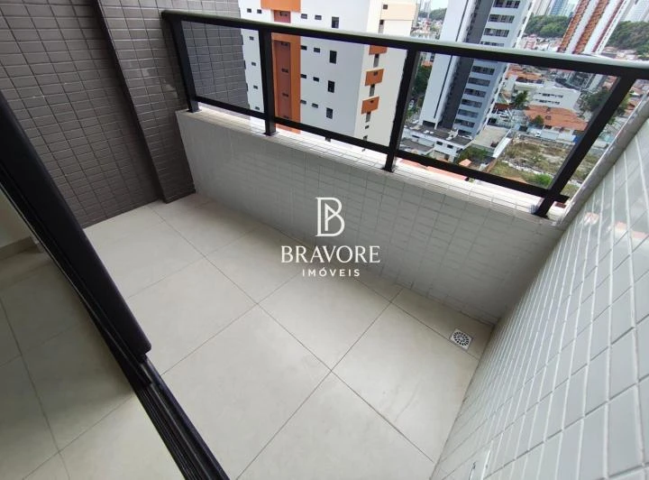 3-bedroom apartment with city view and balcony — photo 8