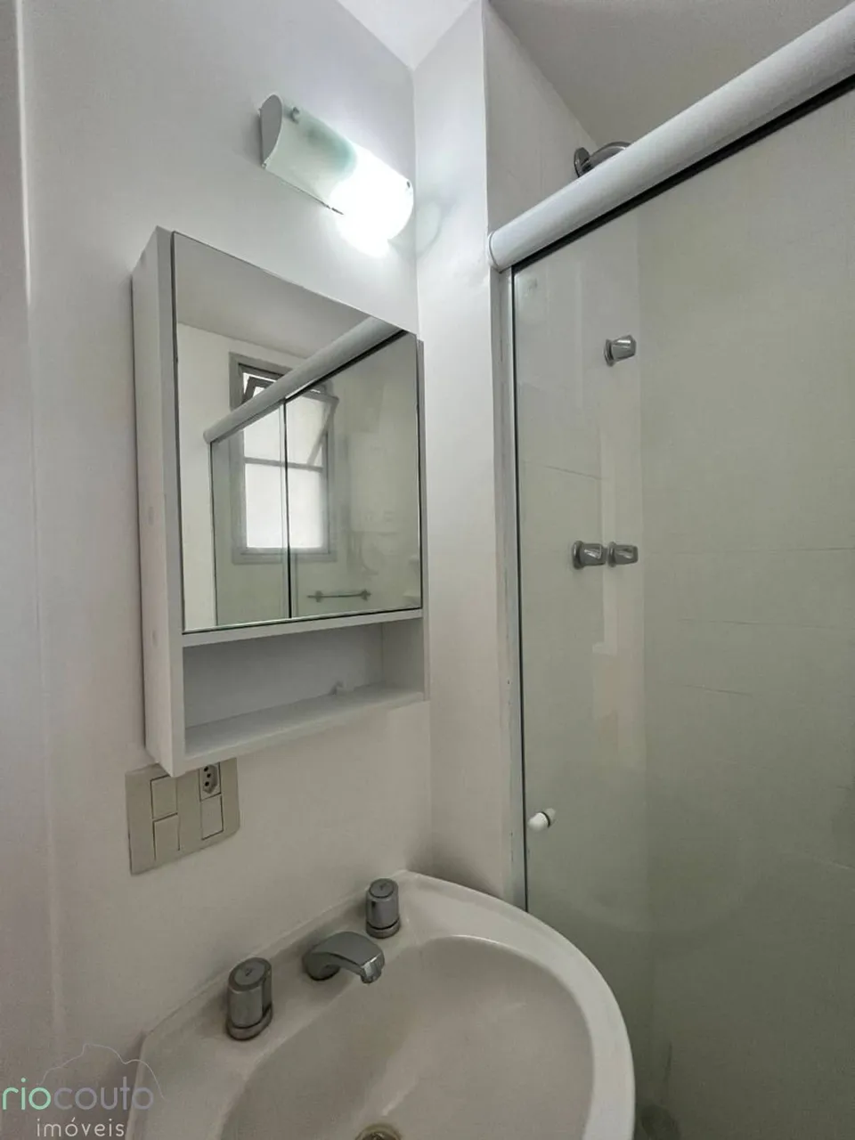 Apartamento com 1 dormitório e varanda com 2 banheiros — photo 13