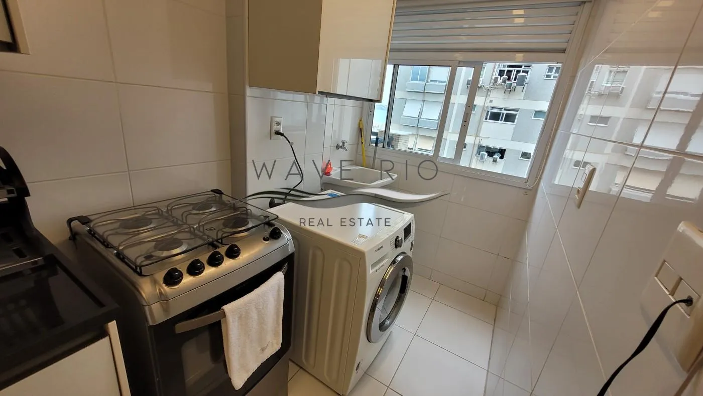 Furnished apartment with an open-plan kitchen and 2 bedrooms — photo 21