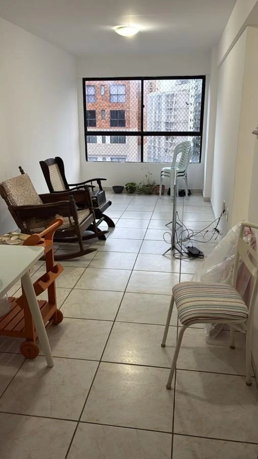 Apartamento de 57 m² com cozinha e fogão a gás