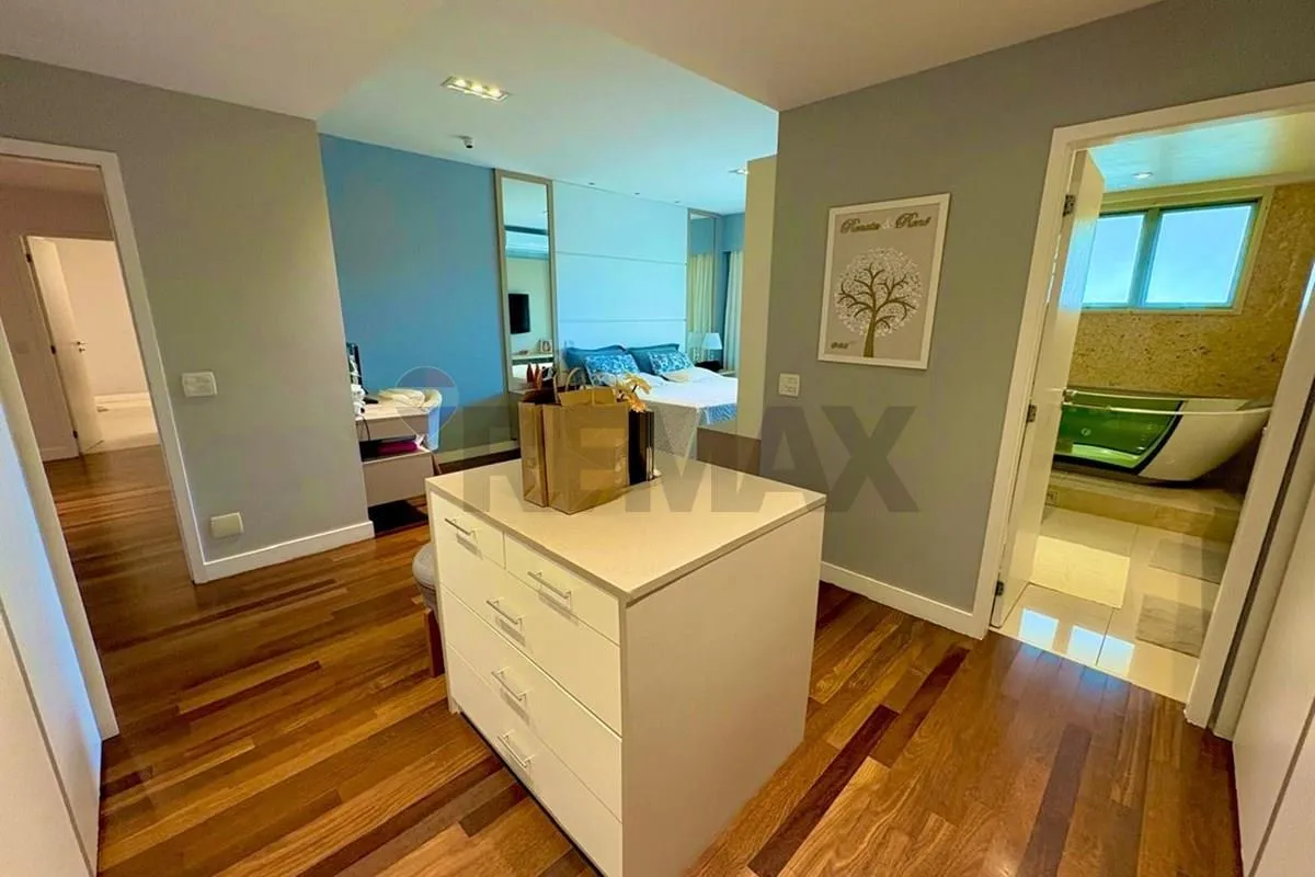 Apartamento de 315 m² com 4 dormitórios e 5 banheiros — photo 31