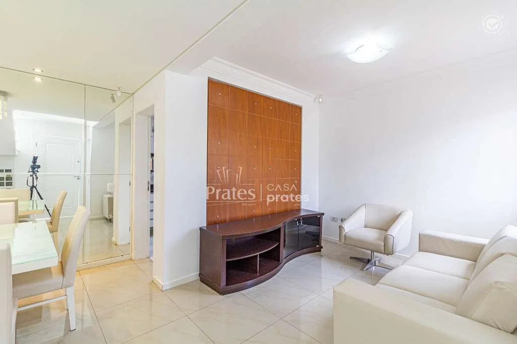 House with 3 en-suite bedrooms, BBQs and 5 parking