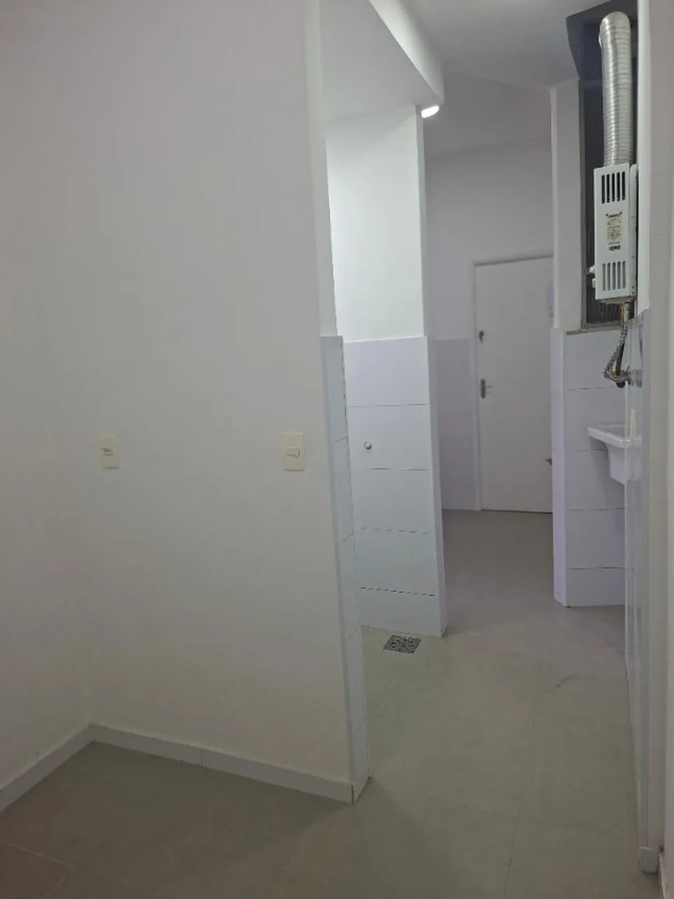 Apartamento com 2 quartos e cozinha separada — photo 13
