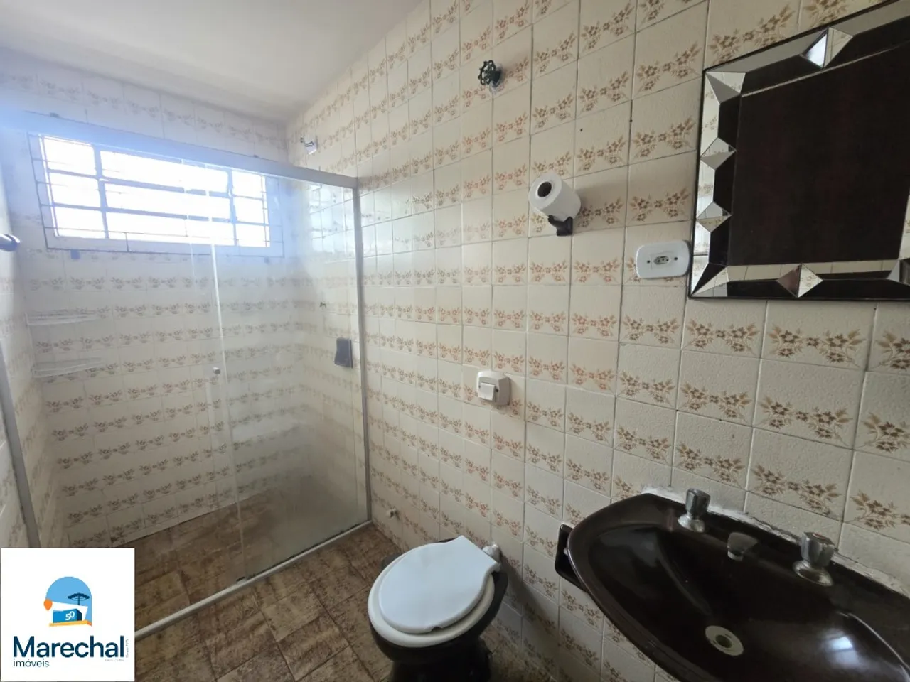 House with 3 bedrooms, 1 en-suite and 4 parking spots — photo 11
