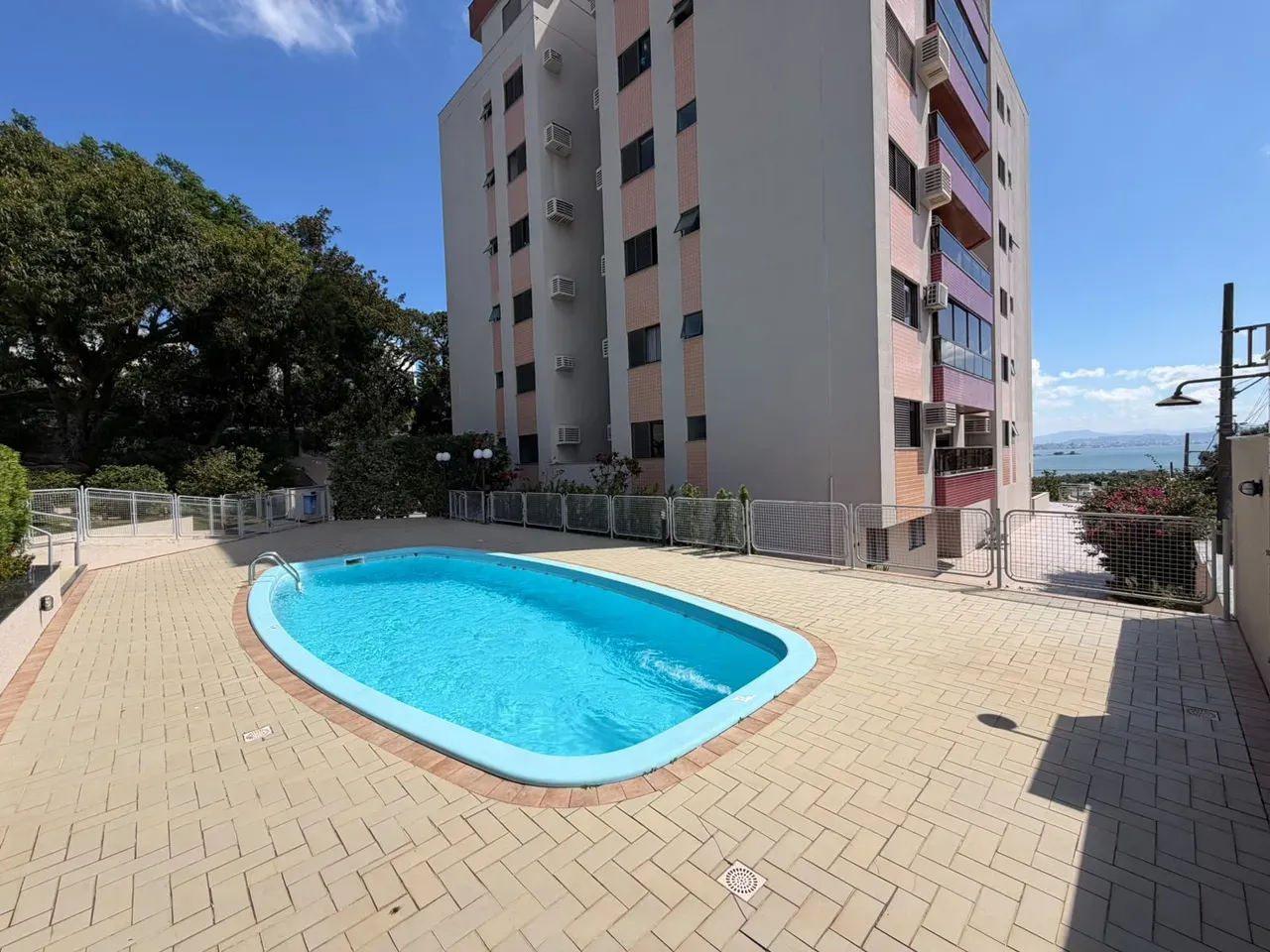 Private BBQ in a 3-bedroom apartment, 100 m² — photo 6