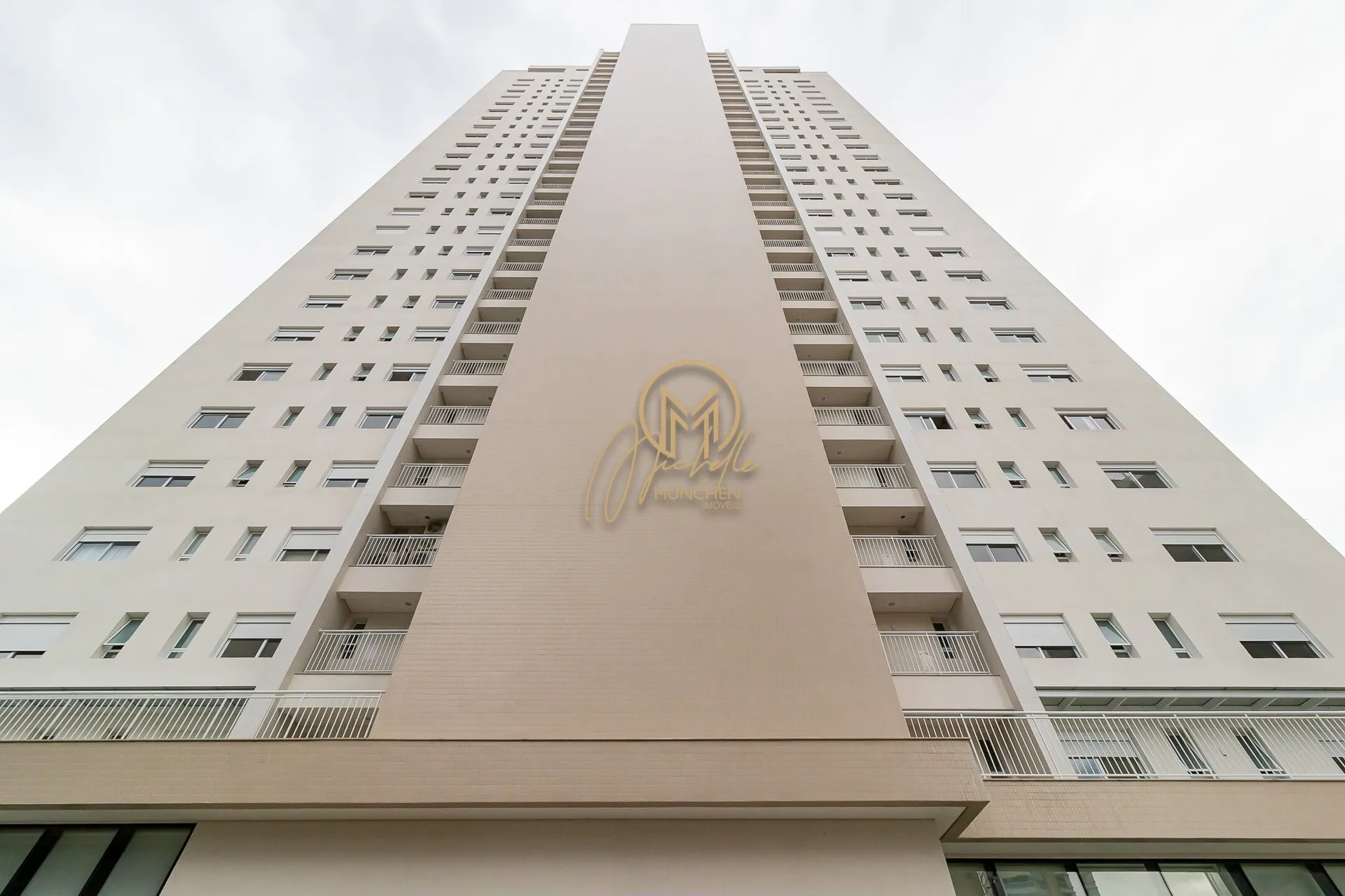 Furnished 462 m² apartment with 4 en-suite rooms — photo 8
