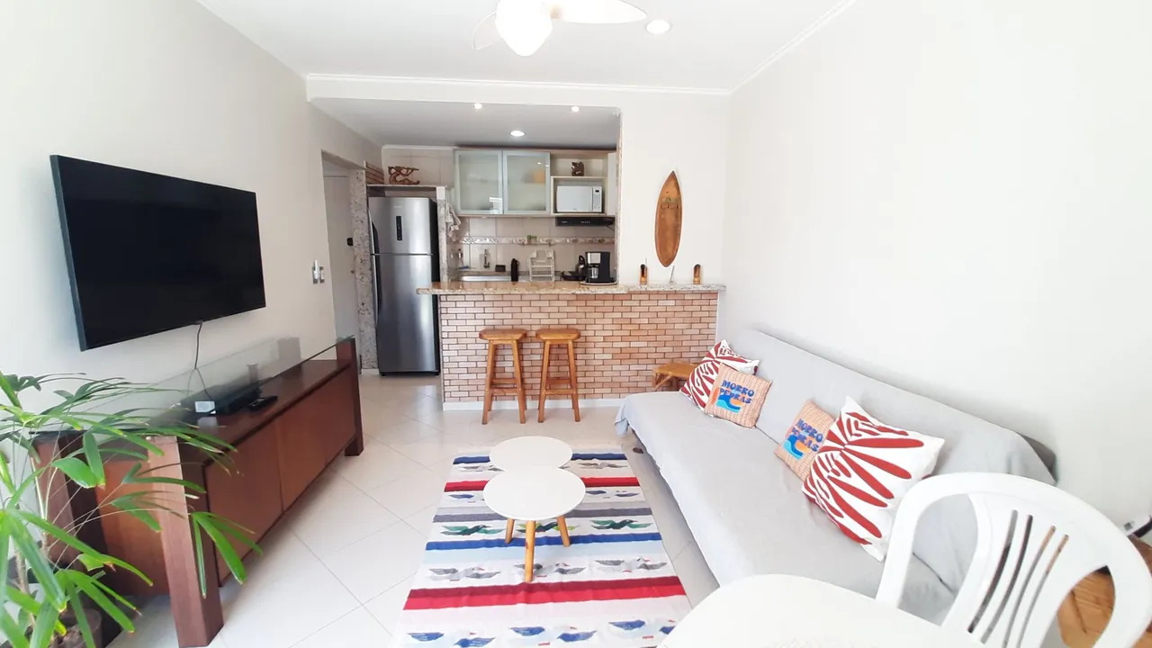 One-bedroom apartment with a water view in Florianópolis — photo 14
