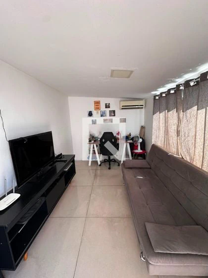 2-bedroom apartment with a home office — photo 26