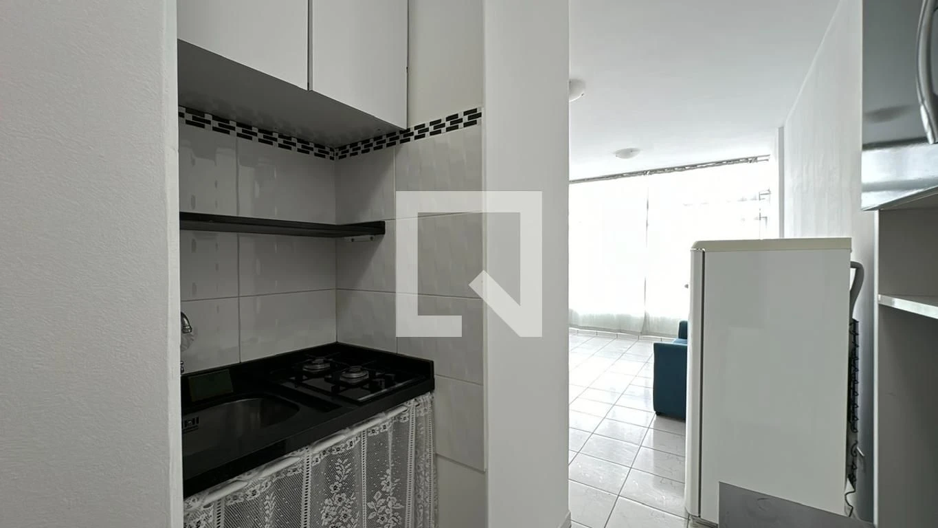 Estudio amueblado con 1 dormitorio y 1 baño