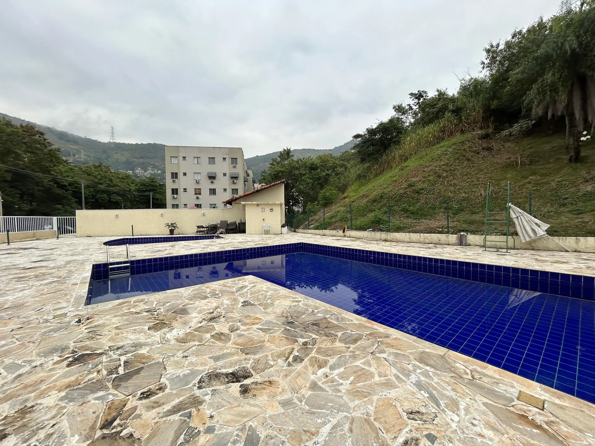 Apartamento sem mobília de 1 quarto com 2 banheiros — photo 21